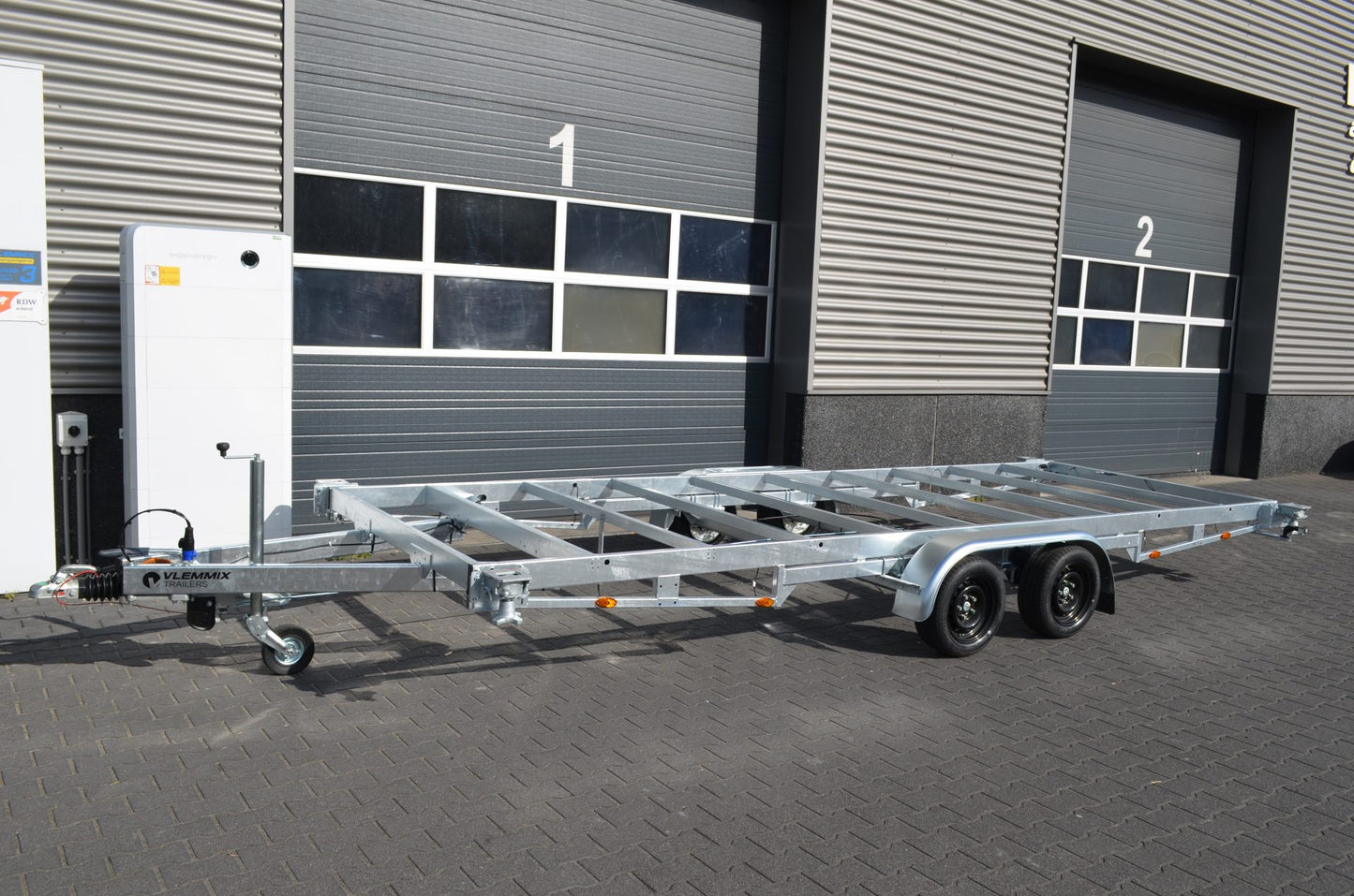 Containeranhänger 3.500 kg drei 1.350 kg Achsen von VLEMMIX - 20 FT Container
