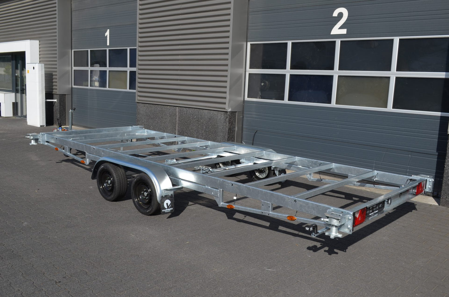 Containeranhänger 3.500 kg drei 1.350 kg Achsen von VLEMMIX - 20 FT Container