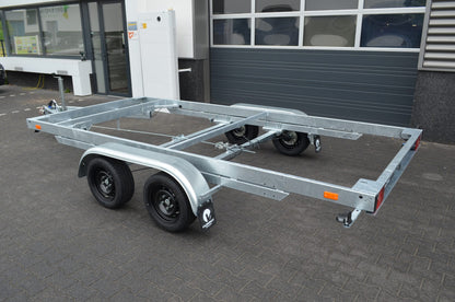 Wechselpritscheanhänger 2.700 kg zwei Achser von VLEMMIX - Nutzmaß (L × B): 360 × 245 cm