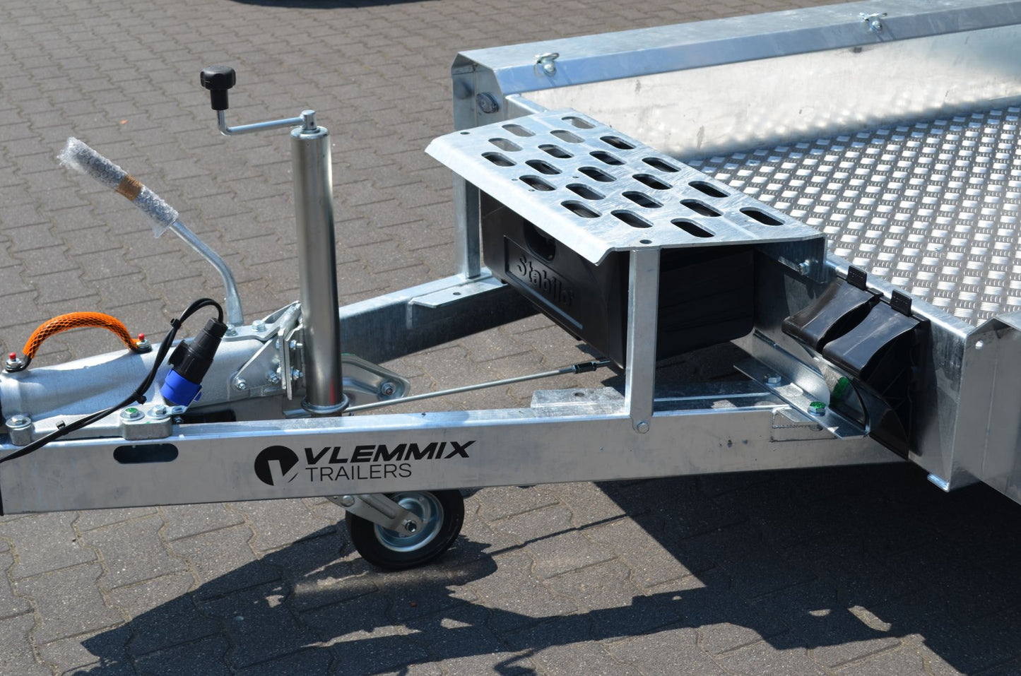 Baumaschinenanhänger 3.000 kg zwei Achser von VLEMMIX - Nutzmaß (L × B): 480 × 180 cm