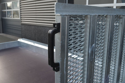 Baumaschinenanhänger 3.000 kg zwei Achser von VLEMMIX - Nutzmaß (L × B): 300 × 150 cm