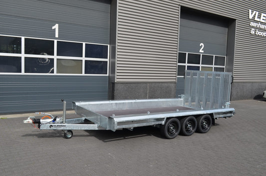 Baumaschinenanhänger 3.500 kg drei 1.800 kg Achsen von VLEMMIX - Nutzmaß (L × B): 400 × 180 cm