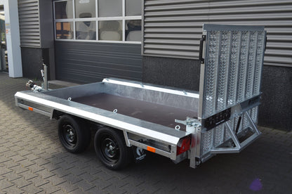 Baumaschinenanhänger 3.000 kg zwei Achser von VLEMMIX - Nutzmaß (L × B): 300 × 150 cm